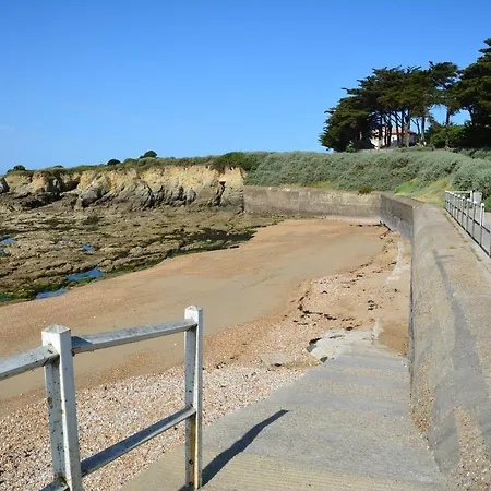 Дом отдыха Vue Prefailles, A 50m