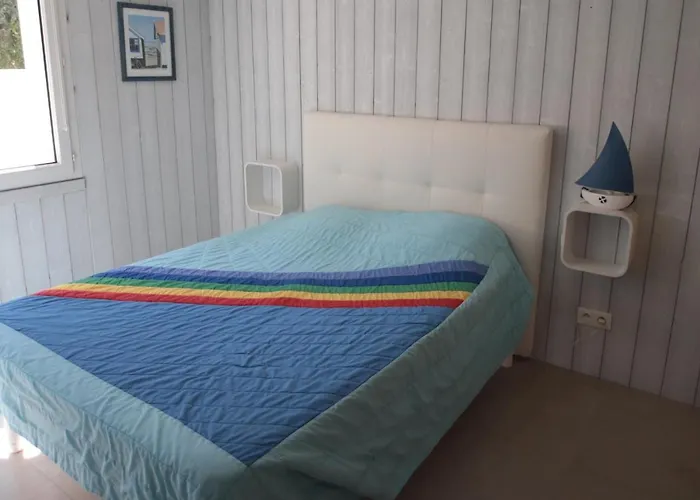 Vue Prefailles, A 50m *